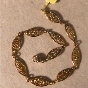 Gold 8” Detailed oval 14kSTT with detailed designs
